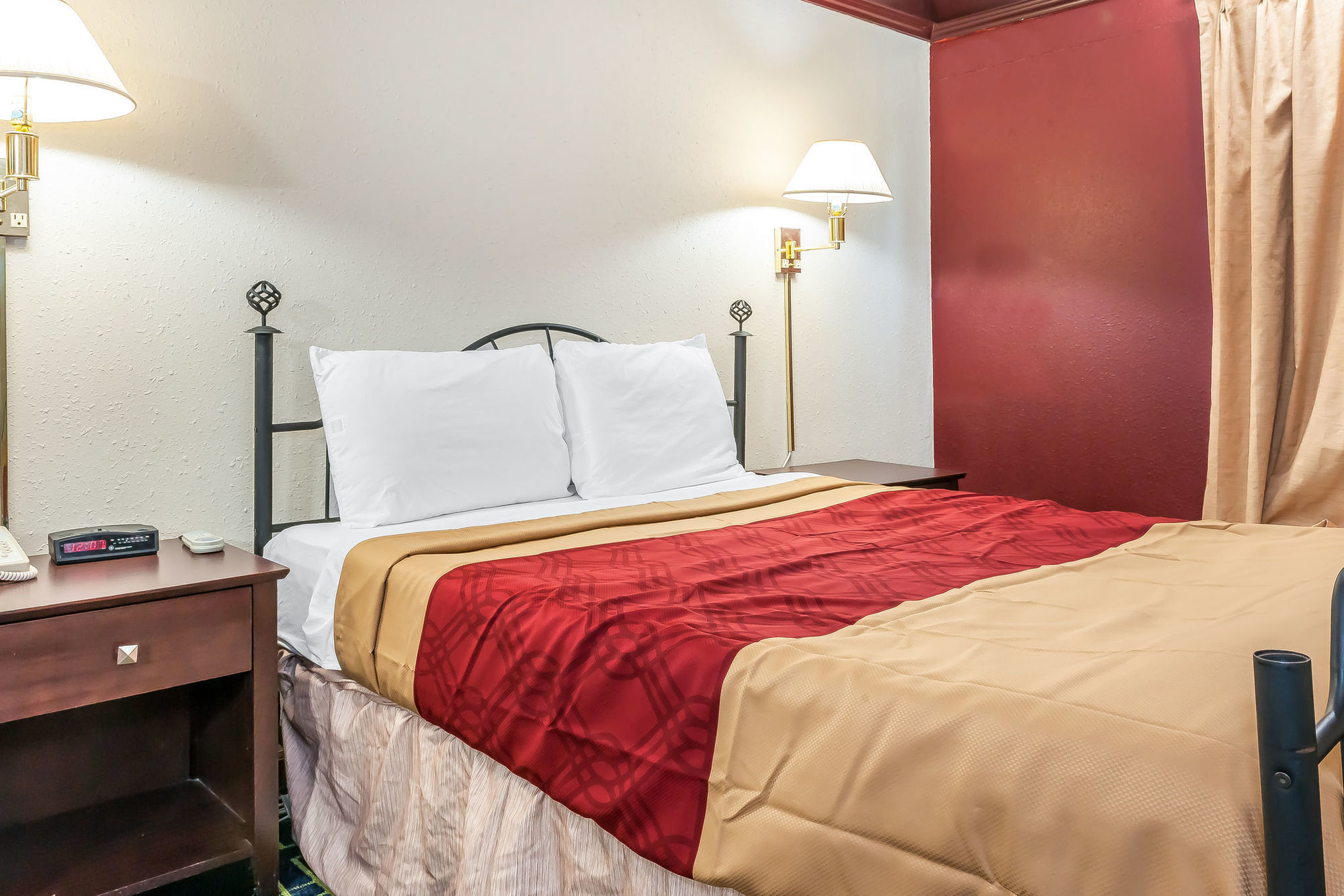 Lima Inn Hotel Room photo