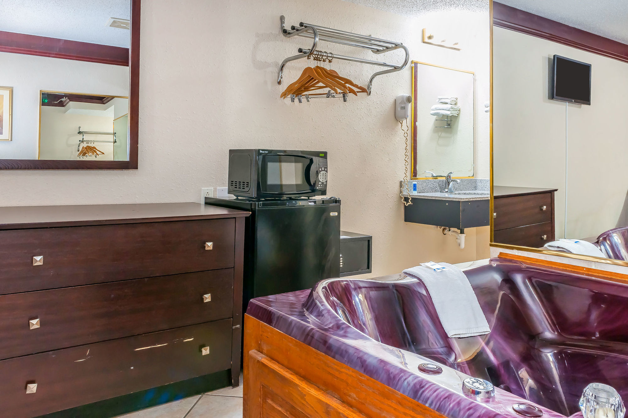 Lima Inn Hotel Room photo